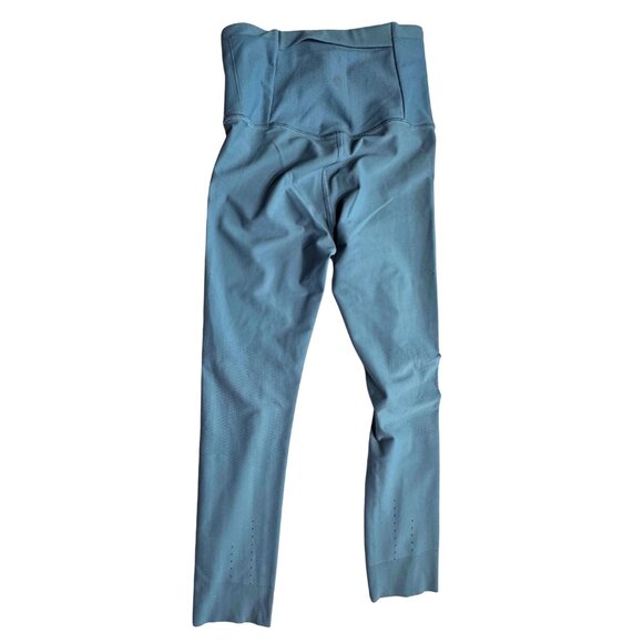 Lululemon Zoned In High Rise Crop 23" - Picture 4 of 6